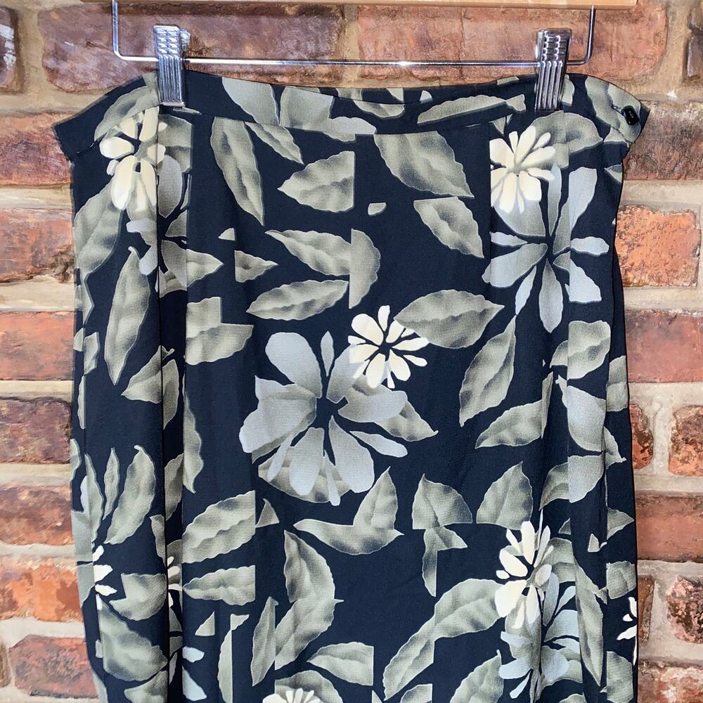 Sag Harbor Black Green Floral Maxi Skirt Women's Size 16 - Picture 2 of 5